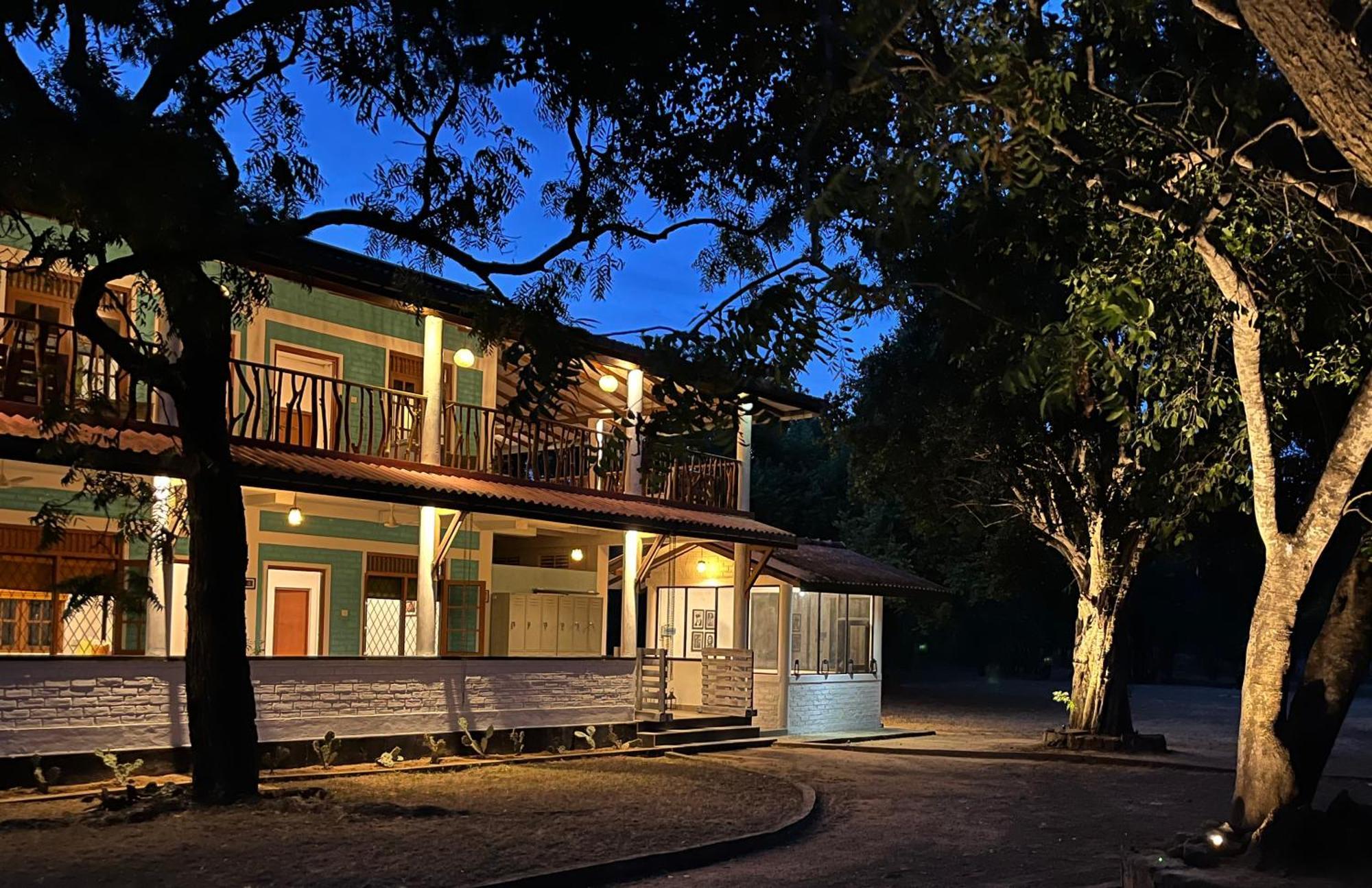 קטרגמה Funky Leopard Safari Lodge Bordering Yala National Park מראה חיצוני תמונה