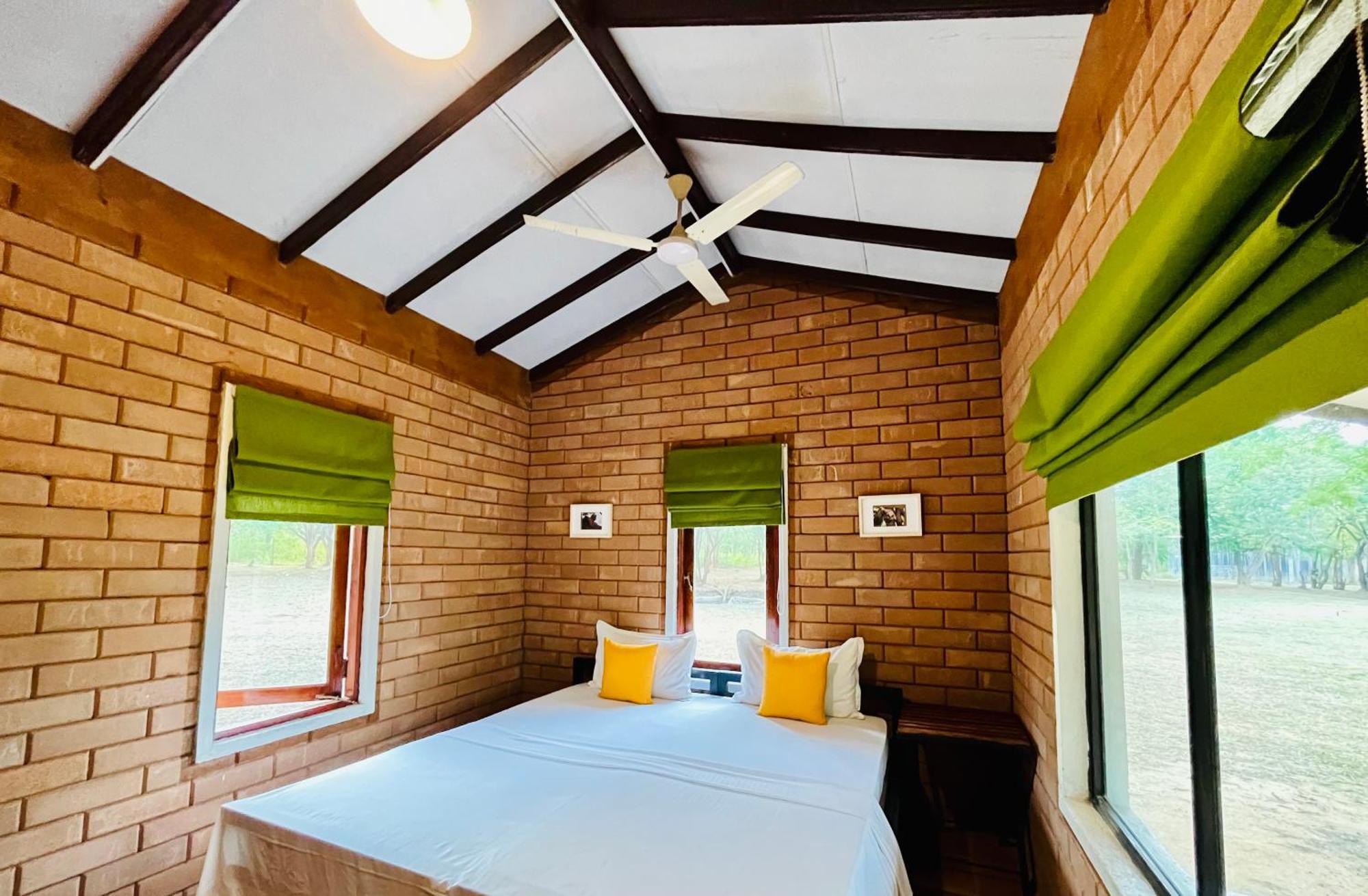 קטרגמה Funky Leopard Safari Lodge Bordering Yala National Park מראה חיצוני תמונה